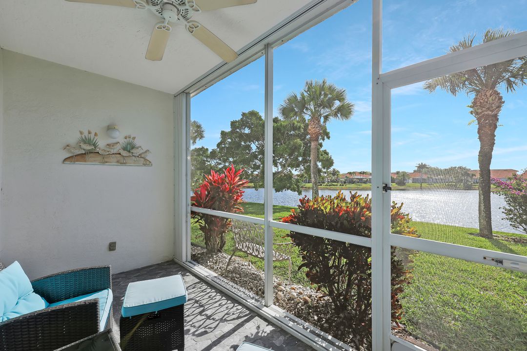 186 Gabriel Cir #9, Naples, FL 34104