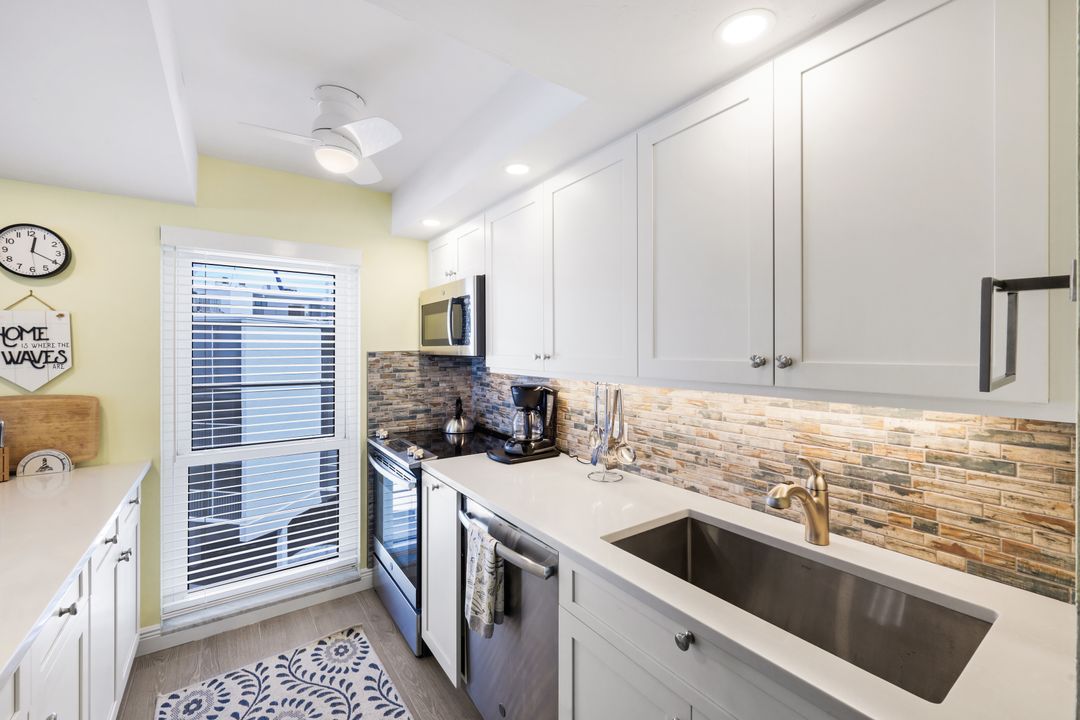 25840 Hickory Blvd #b301, Bonita Springs, FL 34134