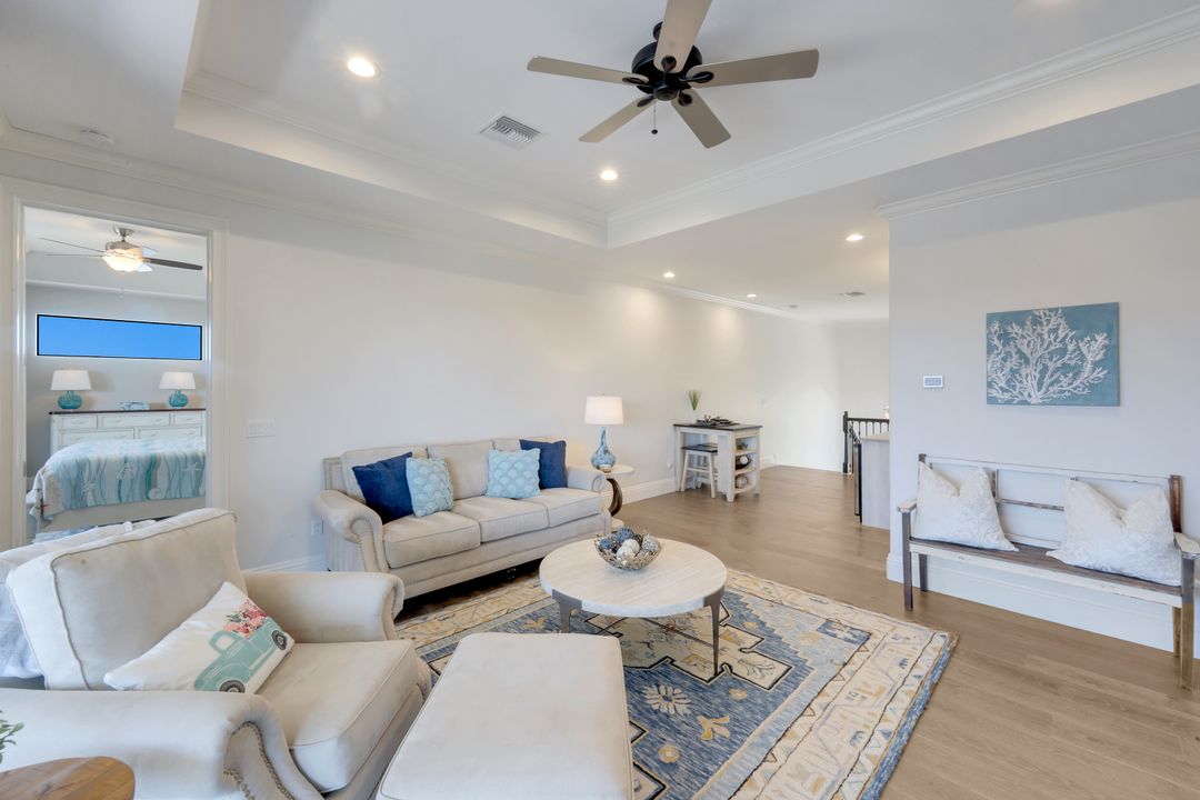 450 Pepperwood Ct, Marco Island, FL 34145