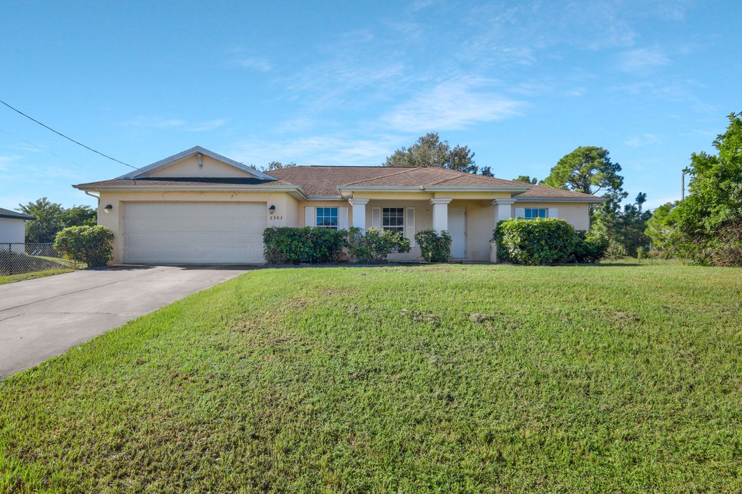 2503 5th St SW, Lehigh Acres, FL 33976