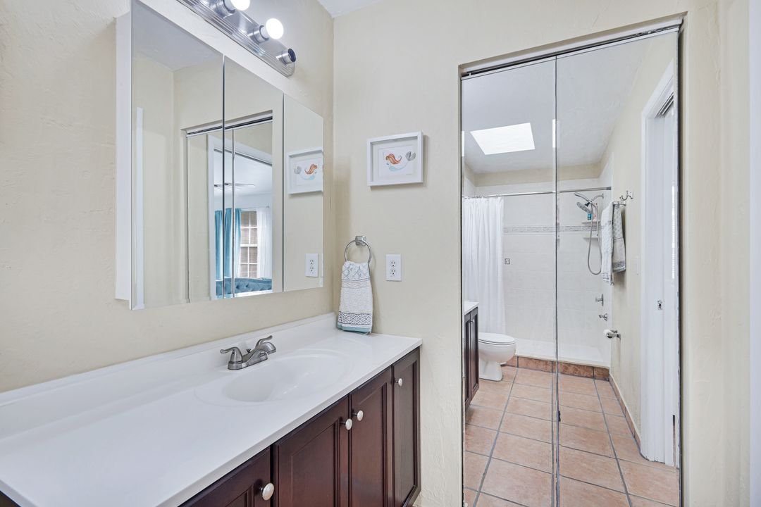 1319 SW 9th Ct, Cape Coral, FL 33991