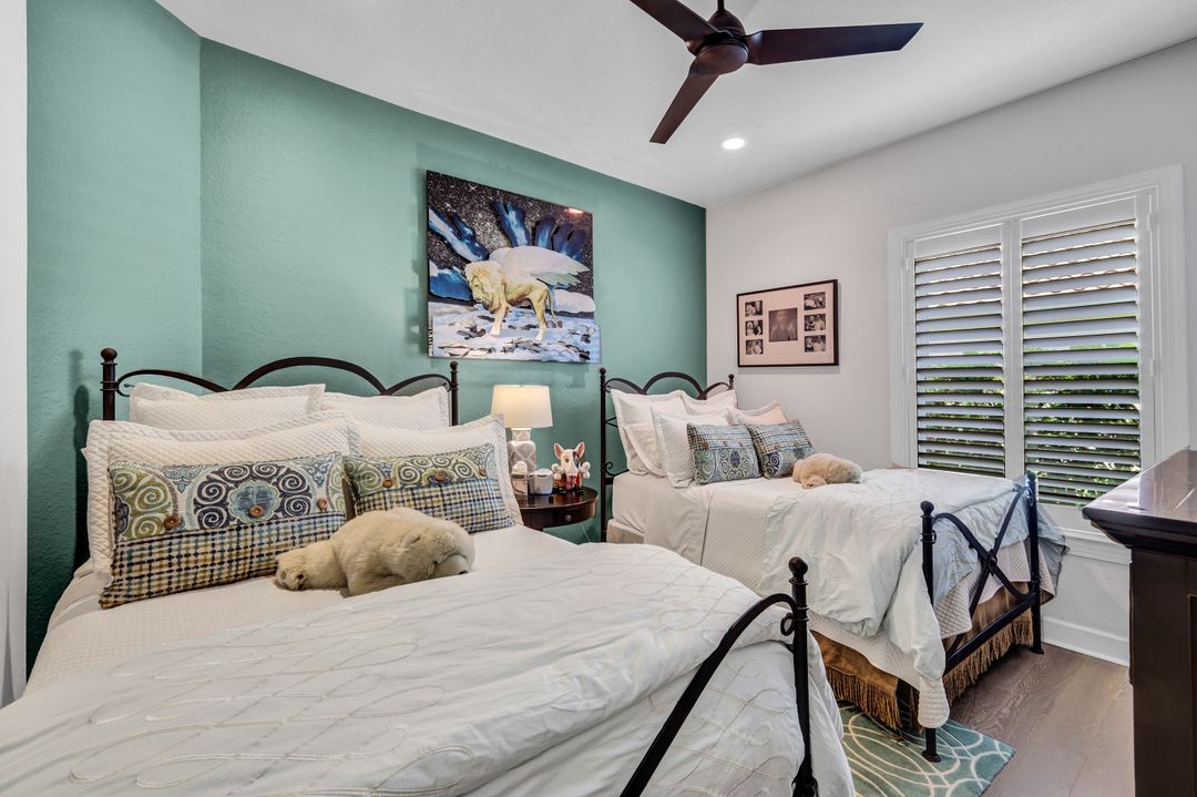 9784 Nickel Ridge Cir, Naples, FL 34120