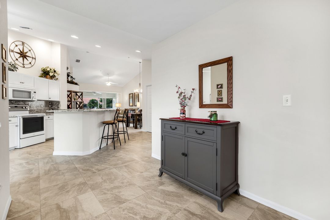 5070 Cedar Springs Dr #204, Naples, FL 34110