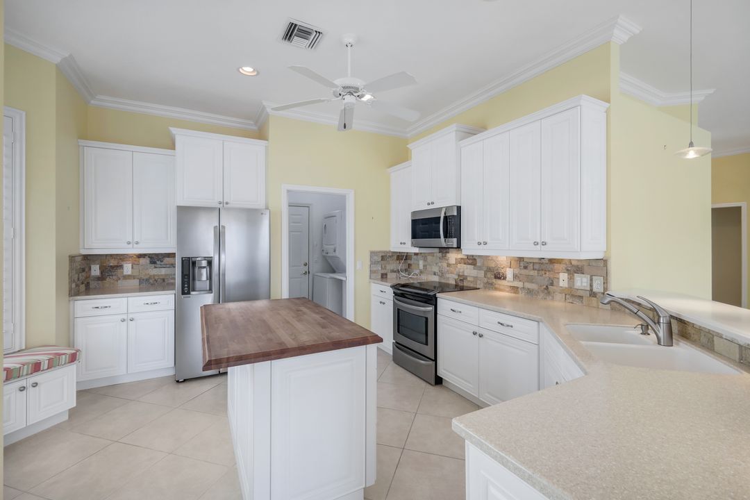 4970 Bollard Ct, Naples, FL 34112