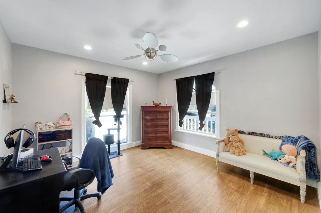 13731 E Terry St, Bonita Springs, FL 34135