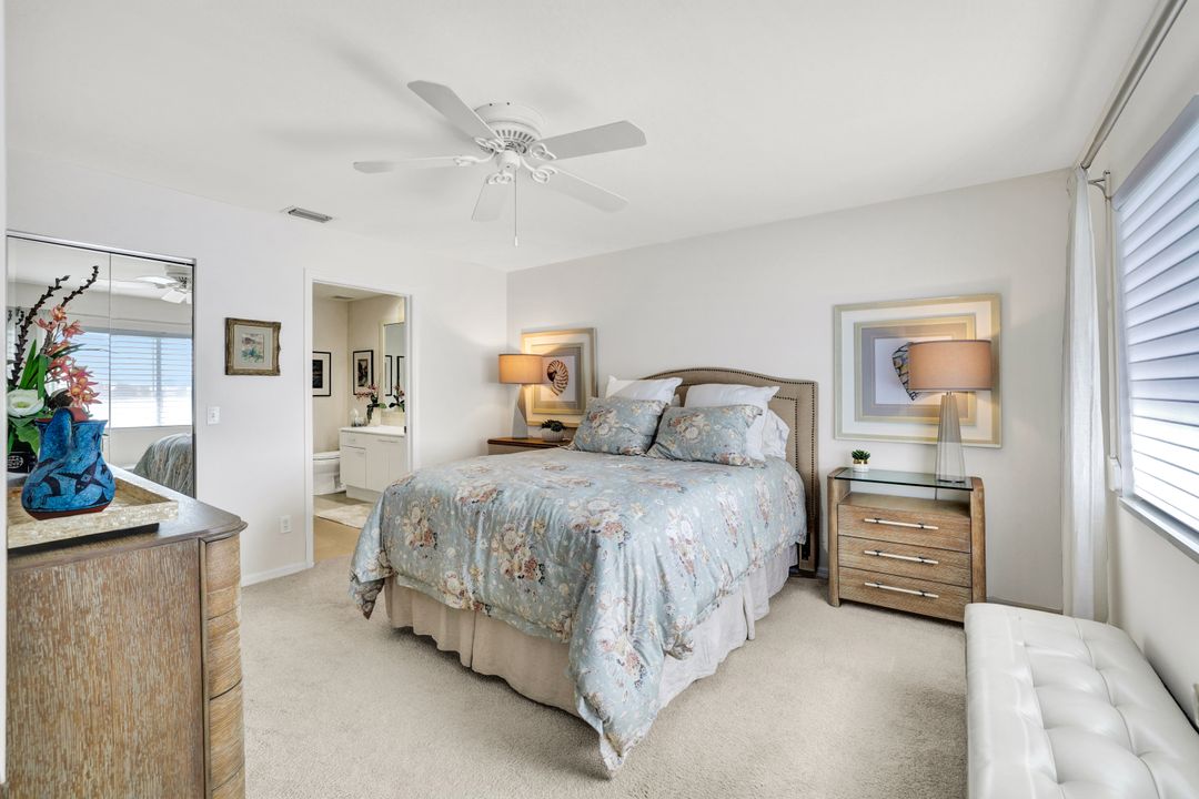 7742 Emerald Cir #V203, Naples, FL 34109