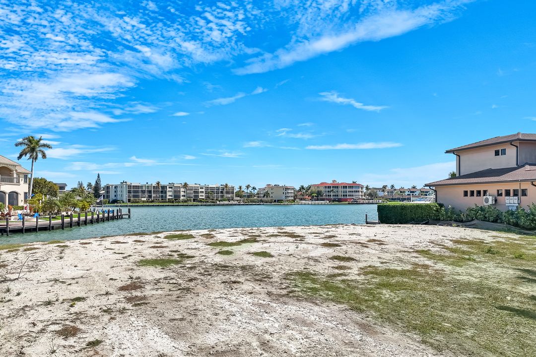 740 Rockport Ct, Marco Island, FL 34145