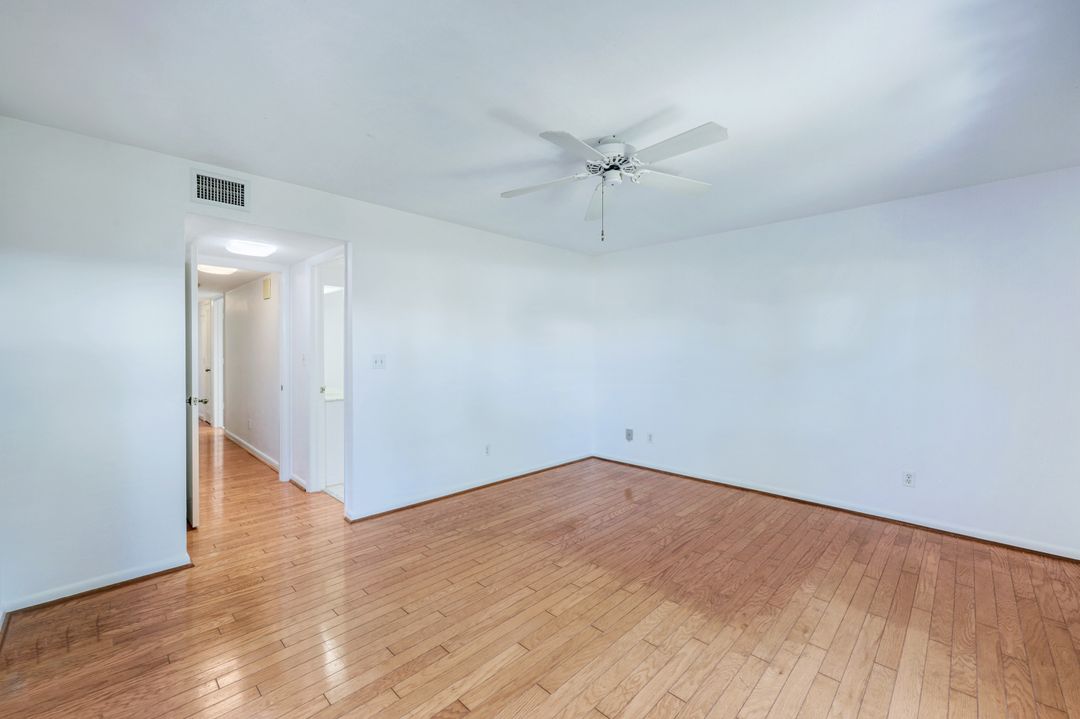 1530 Imperial Golf Course Blvd #312, Naples, FL 34110