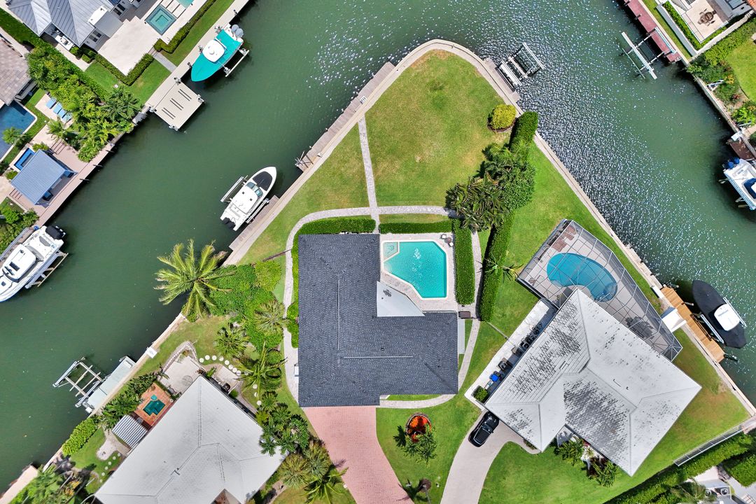 2140 Shad Ct, Naples, FL 34102
