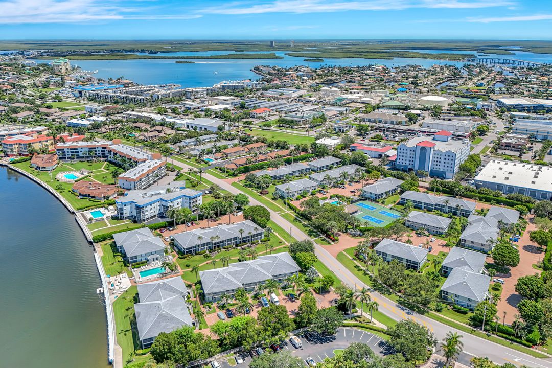 721 W Elkcam Cir #211, Marco Island, FL 34145