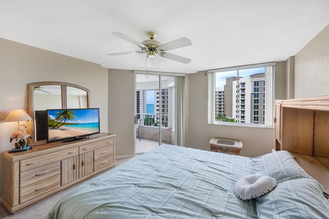 11118 Gulf Shore Dr #803, Naples, FL 34108