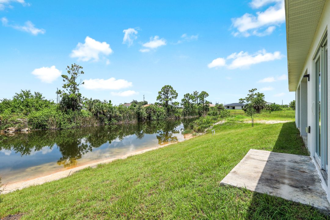 2921 NE 1st Ave, Cape Coral, FL 33909