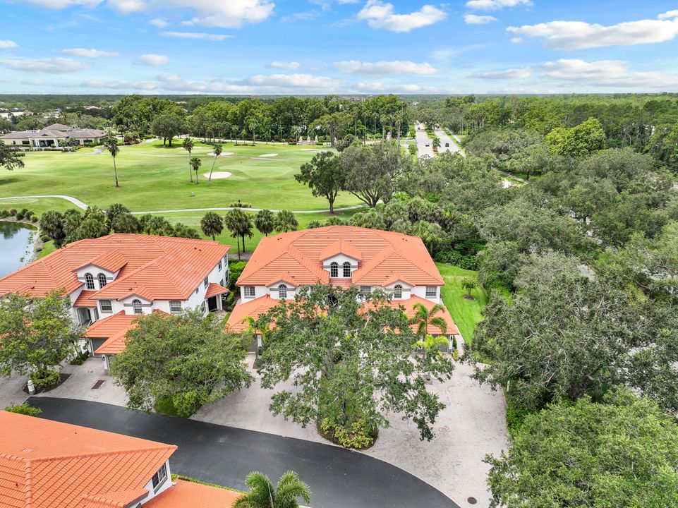 515 Laguna Royale Blvd  #102, Naples, FL 34119