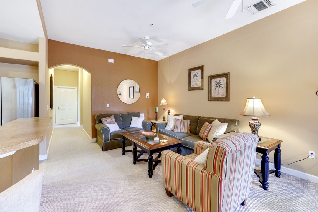 8721 Piazza Del Lago Cir #205, Estero, FL 33928