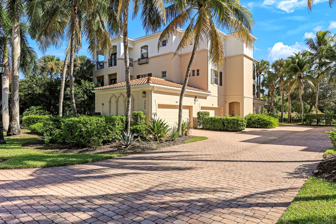 2868 Tiburon Blvd E #101, Naples, FL 34109