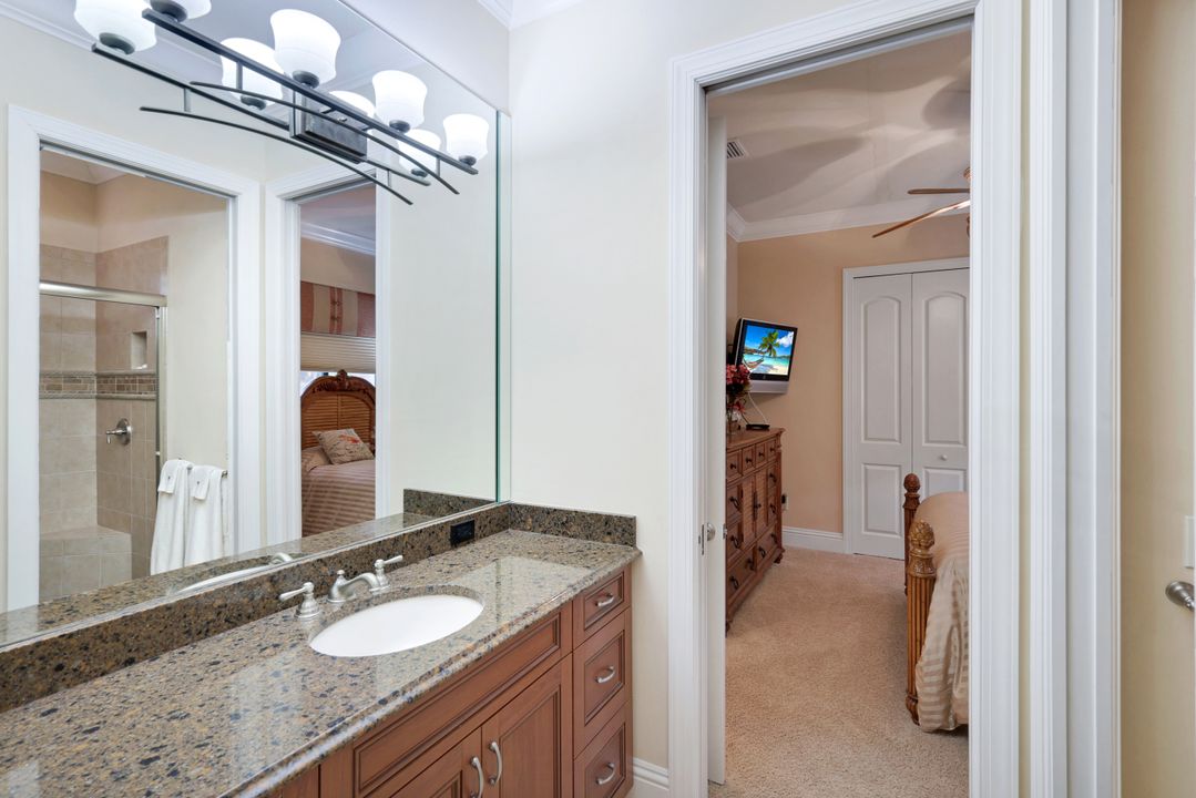 5521 Harbour Preserve Cir, Cape Coral, FL 33914