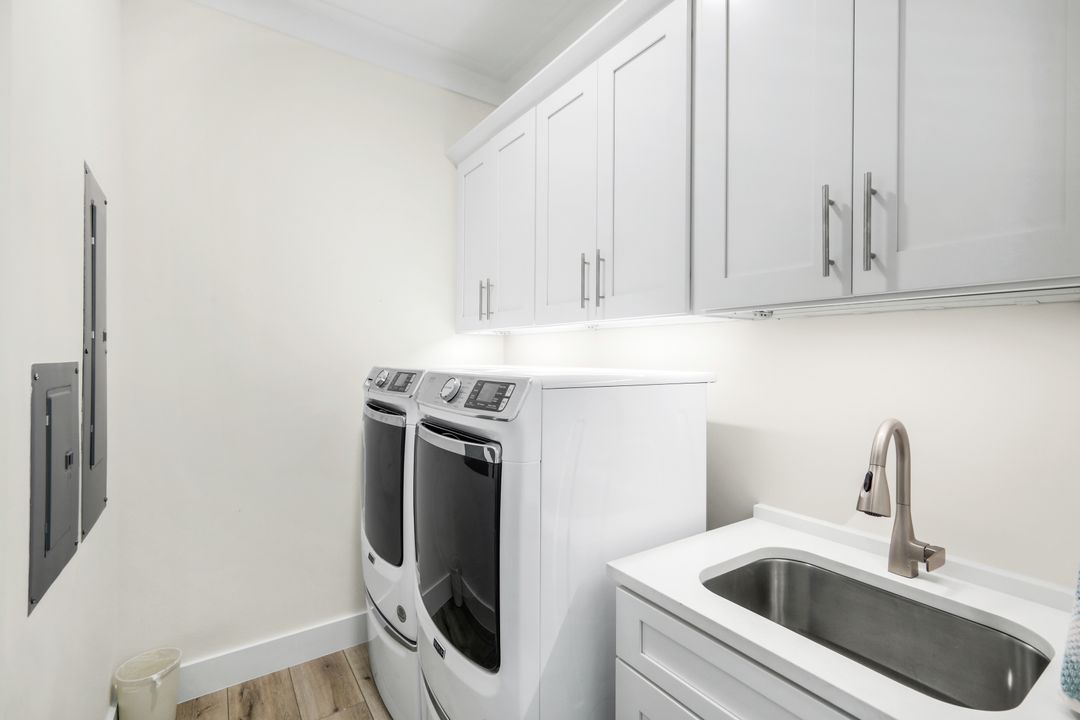 1376 Jamaica Dr, Sanibel, FL 33957