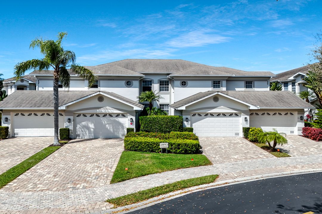 5095 Yacht Harbor Dr #203, Naples, FL 34112
