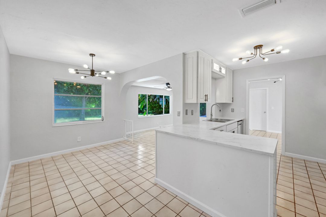 206 SE 46th Ter, Cape Coral, FL 33904