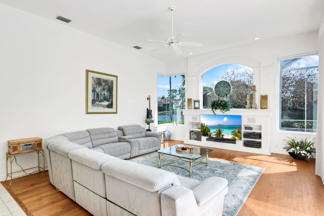 24351 Woodsage Dr, Bonita Springs, FL 34134