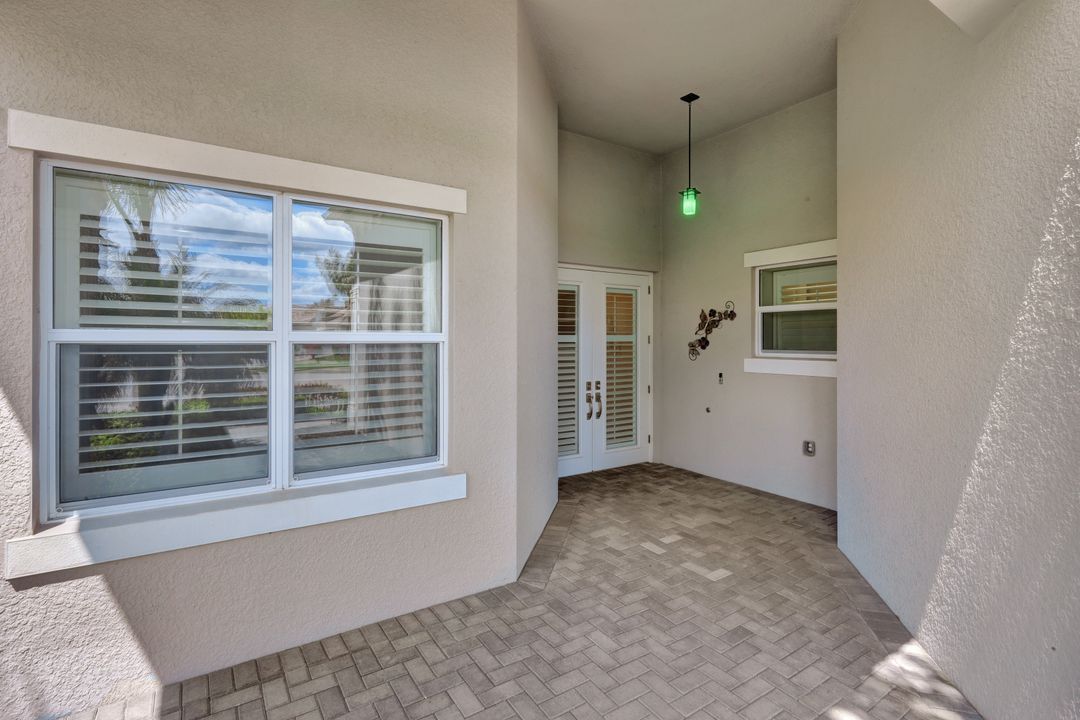 28685 Montecristo Loop, Bonita Springs, FL 34135