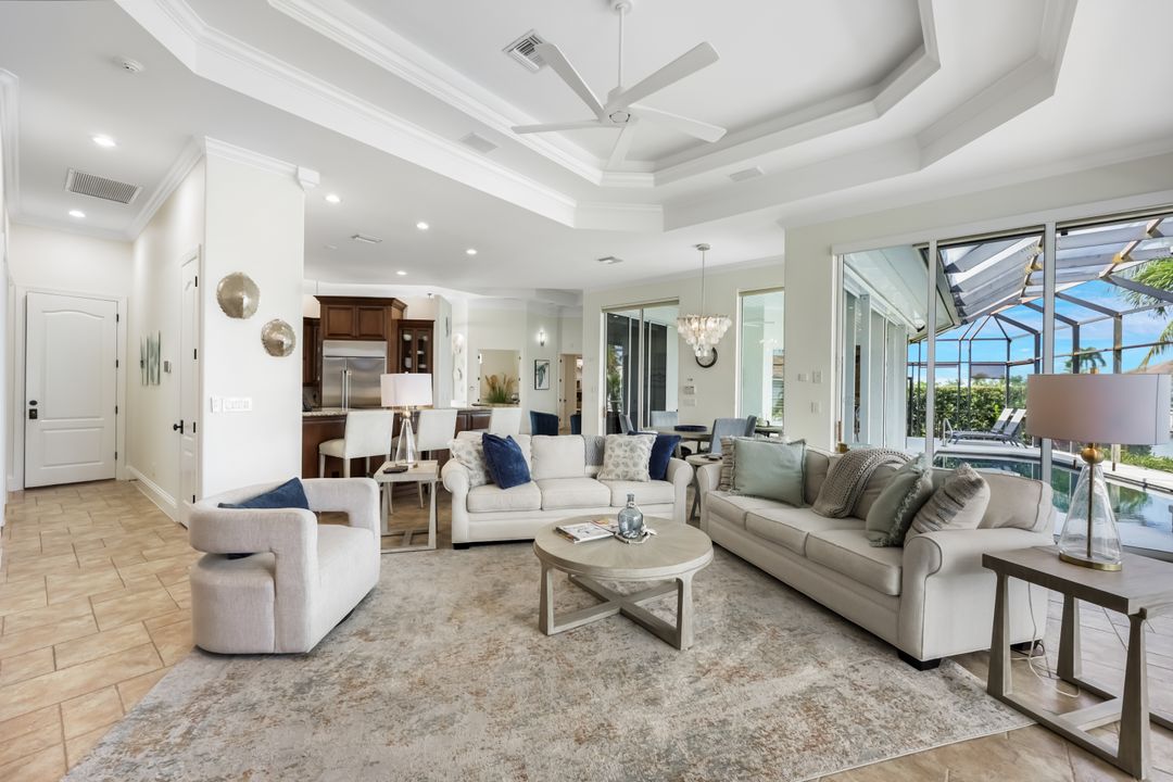 466 Clifton Ct, Marco Island, FL 34145