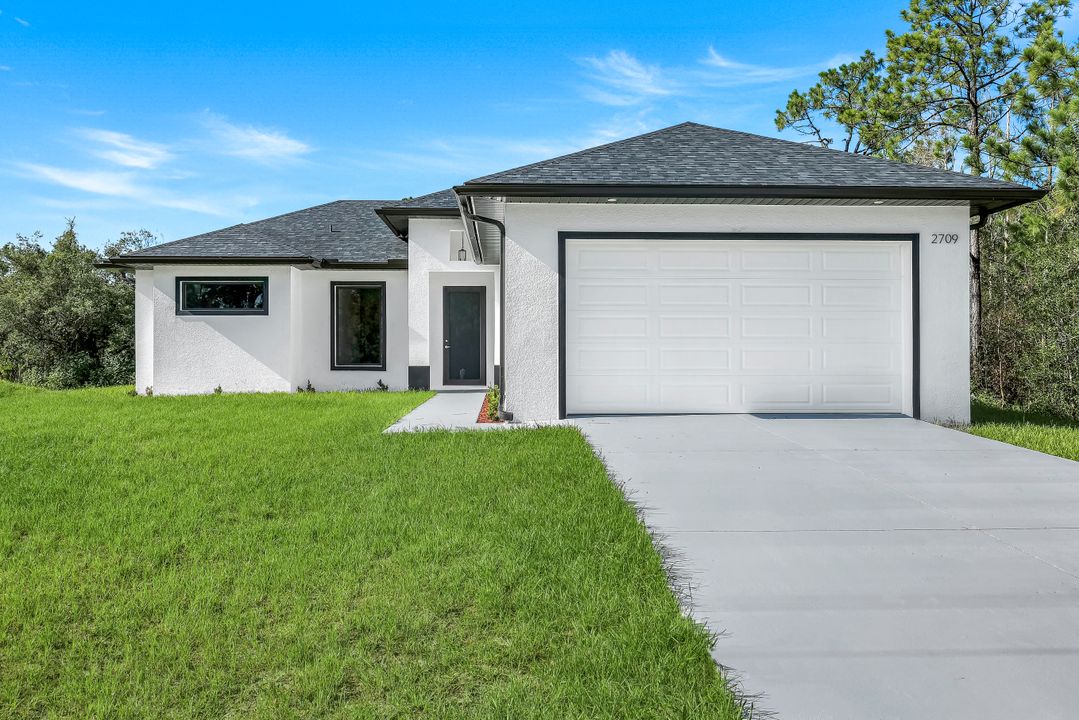 2709 53rd St SW, Lehigh Acres, FL 33976