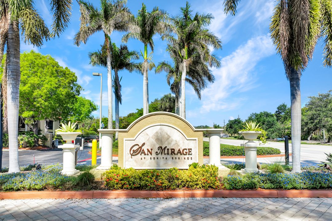 8950 Colonnades Ct E #834, Bonita Springs, FL 34135