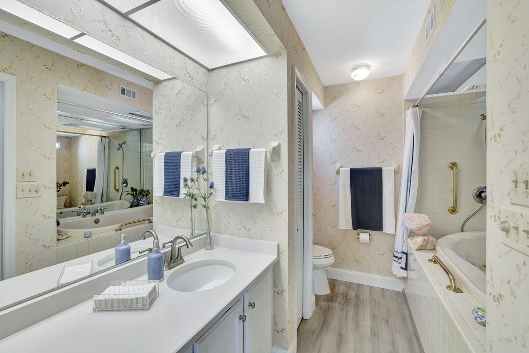 2350 W Crown Pointe Blvd #F131, Naples, FL 34112