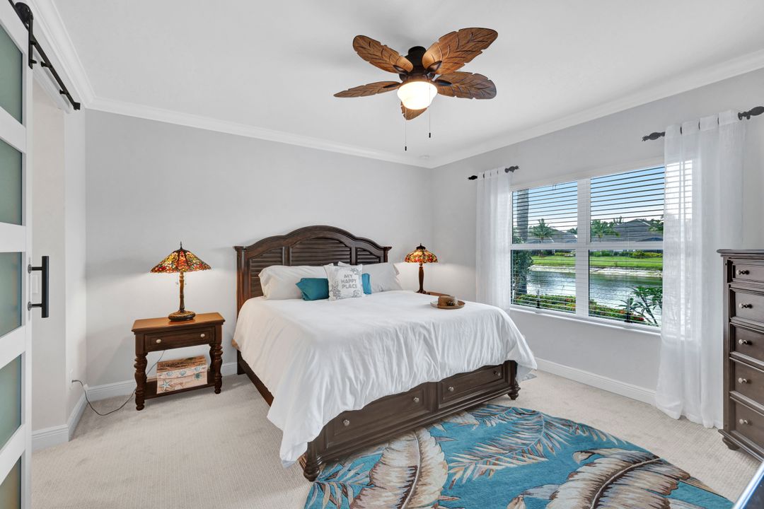 2319 Marquesa Cir, Naples, FL 34112