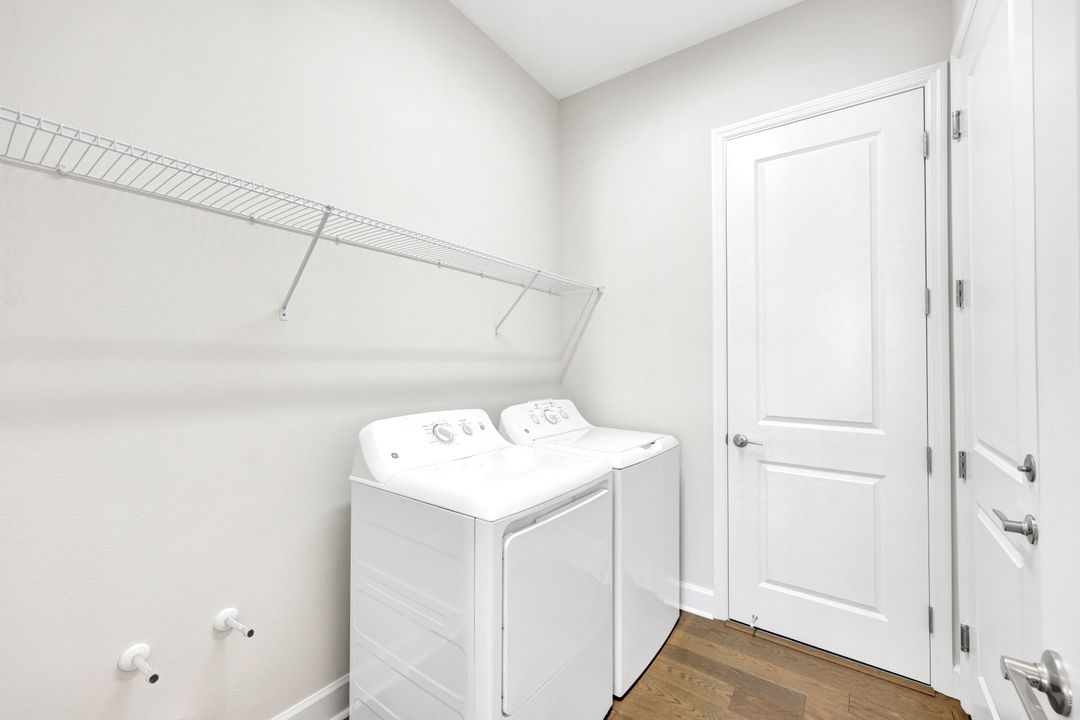 20738 Fair Oak Ln, Estero, FL 33928