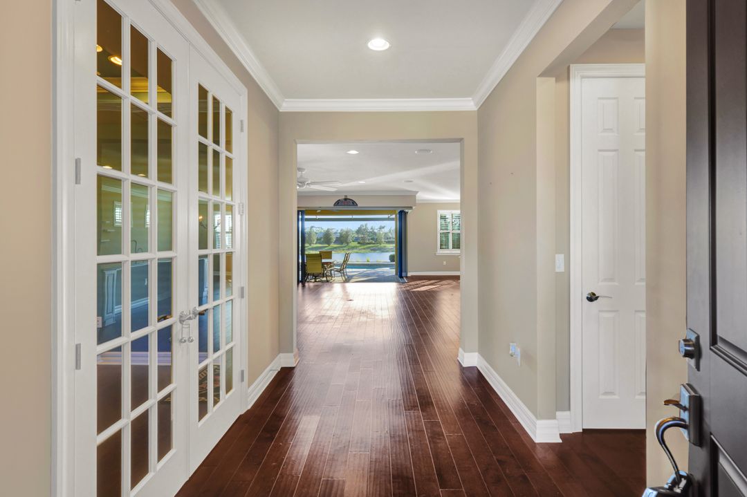 11807 Dixon Dr, Fort Myers, FL 33913