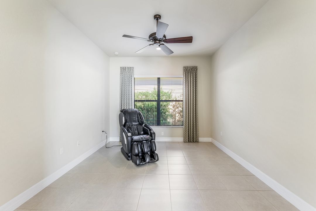 13644 Mandarin Cir, Naples, FL 34109