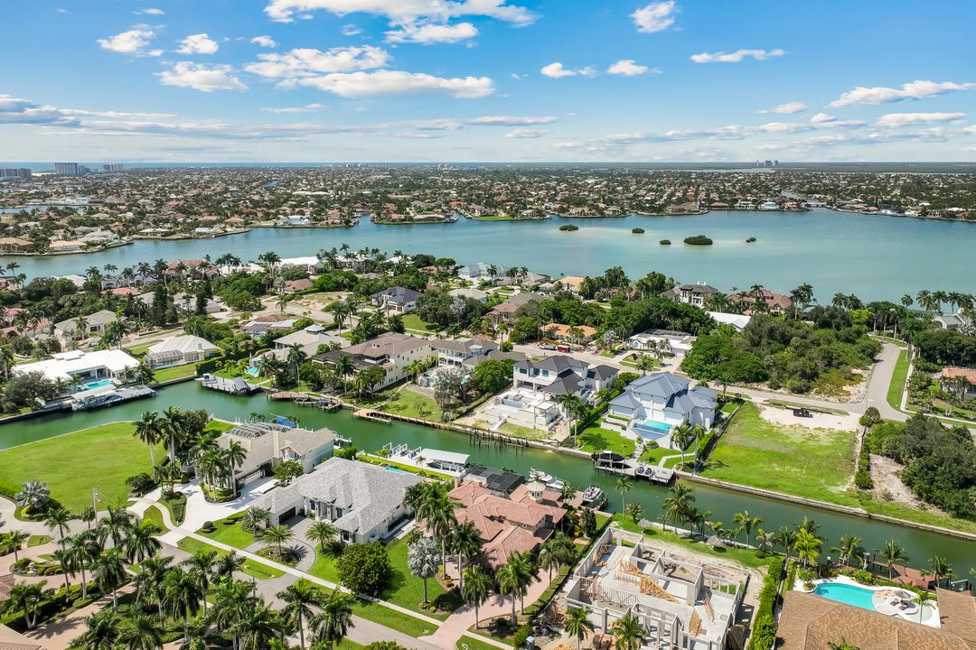 1658 McIlvaine Ct, Marco Island, FL 34145