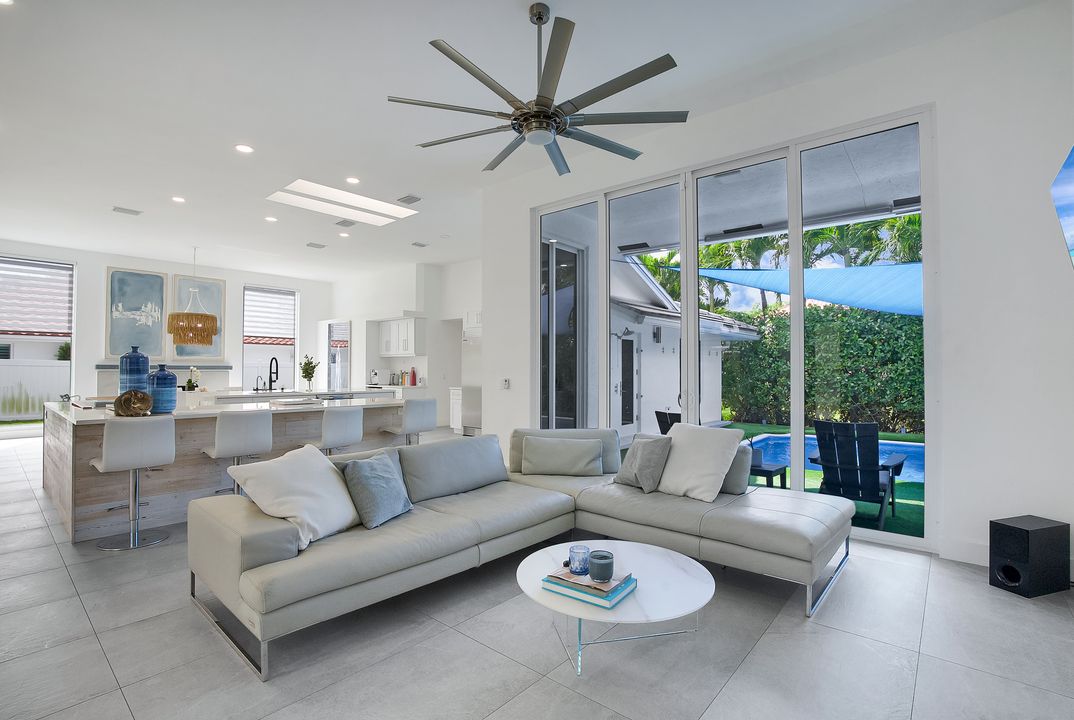 1002 Lake Shore Dr, Delray Beach, FL 33444