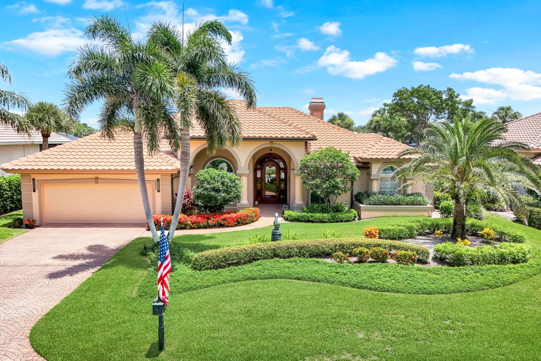 3760 Lakemont Dr, Bonita Springs, FL 34134