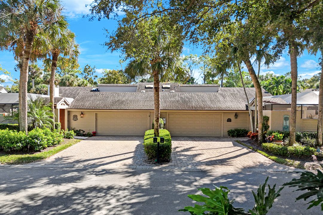 370 Edgemere Way N, Naples, FL 34105