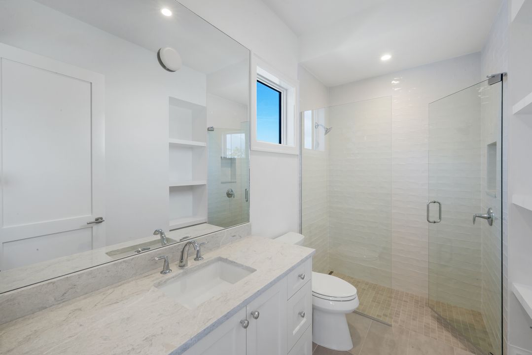 16728 Enclave Cir, Naples, FL 34110