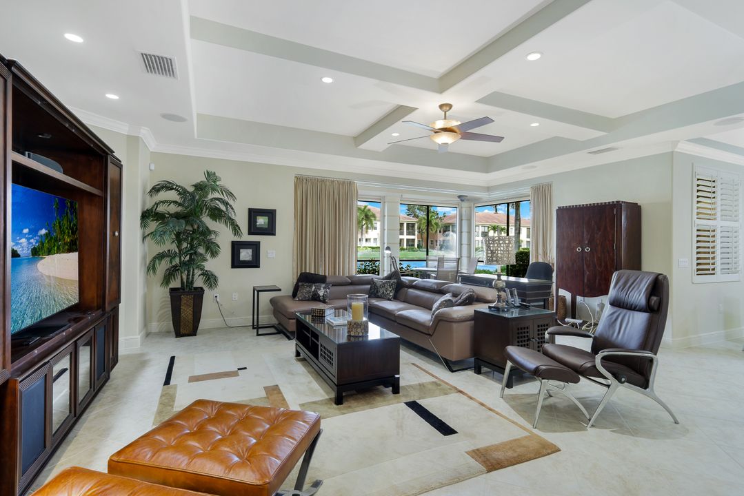 571 Avellino Isles Cir #102, Naples, FL 34119