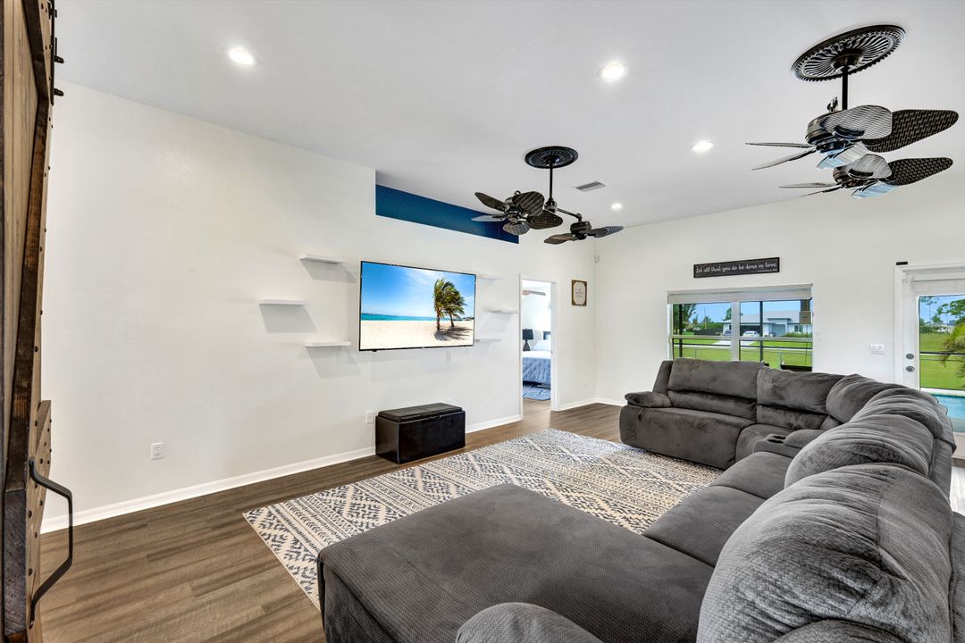 4414 Garden Blvd, Cape Coral, FL 33909