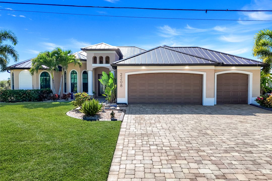 2208 NW 38th Pl, Cape Coral, FL 33993