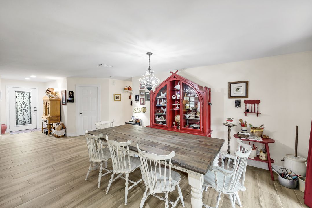 18130 Elmwood Dr, Alva, FL 33920