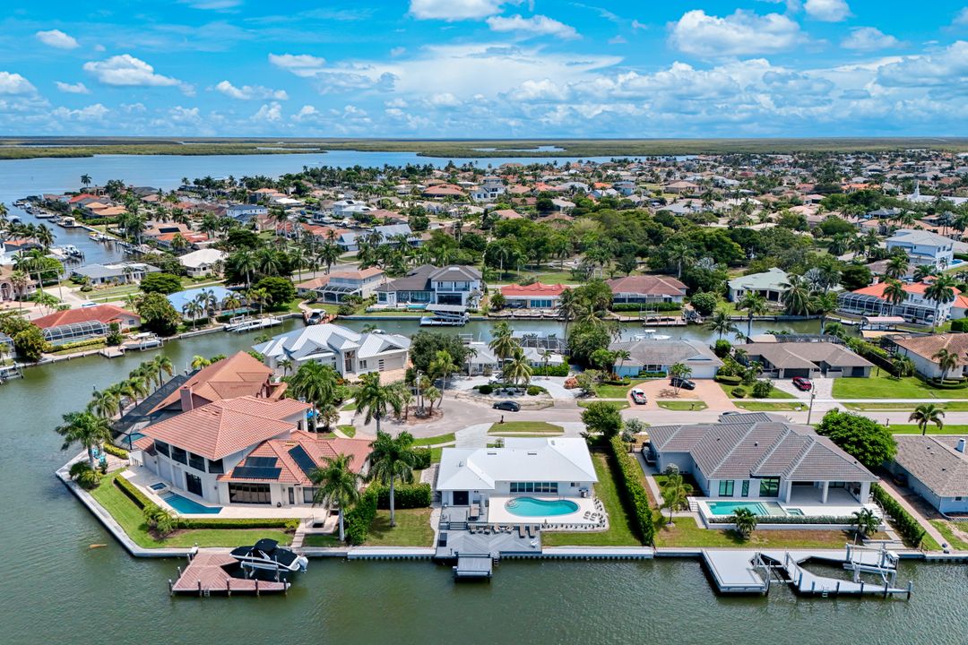 380 Rookery Ct, Marco Island, FL 34145