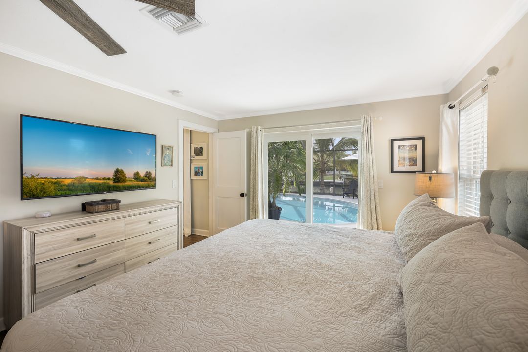 345 Henderson Ct, Marco Island, FL 34145