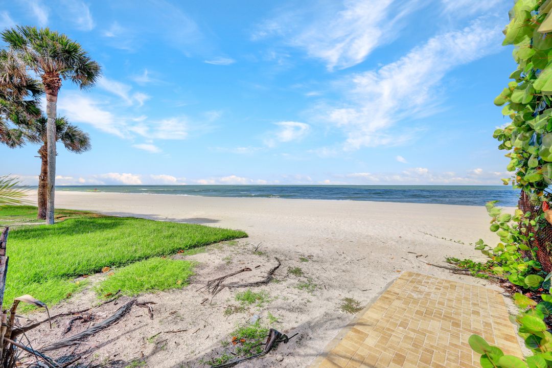 11030 Gulf Shore Dr #302, Naples, FL 34108