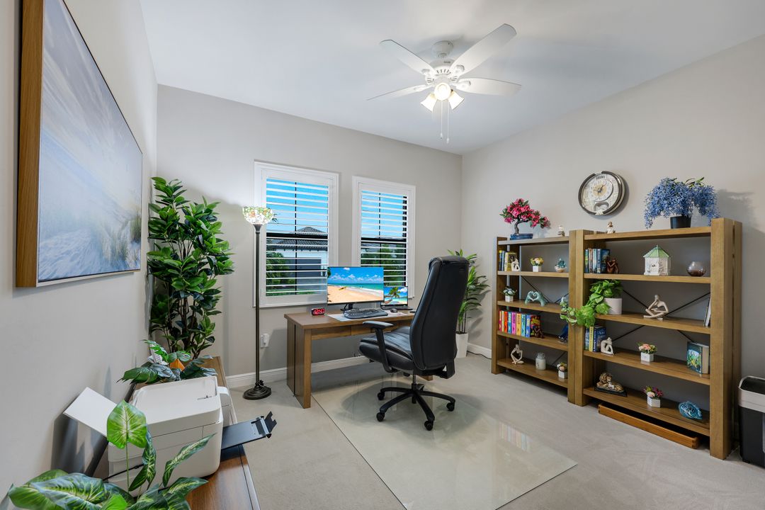 4065 Aquila Pl, Naples, FL 34120
