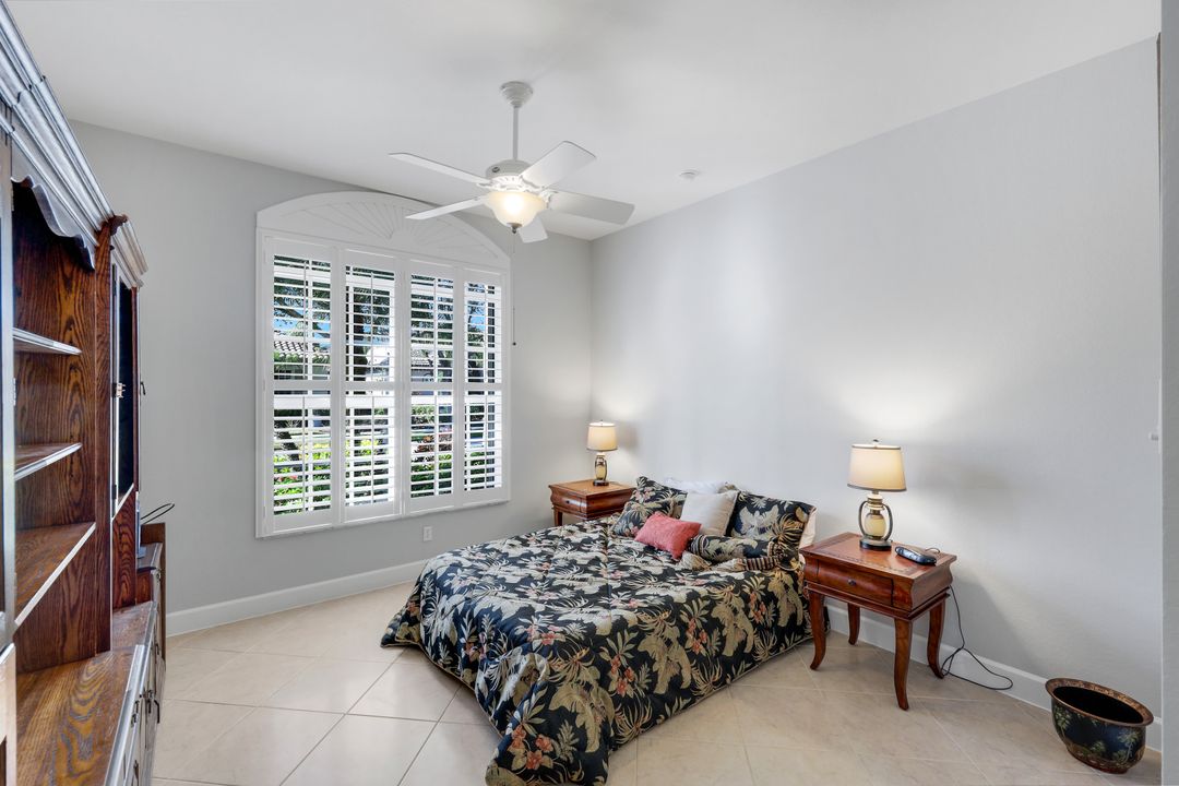 8765 Hideaway Harbor Ct, Naples, FL 34120