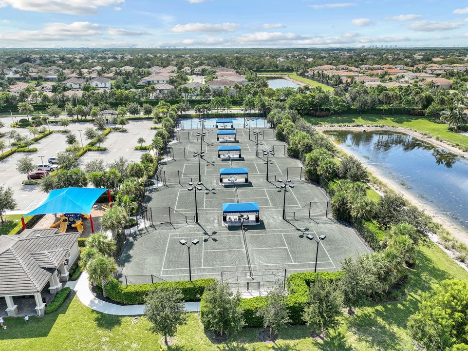 4189 Amelia Wy, Naples, FL 34119