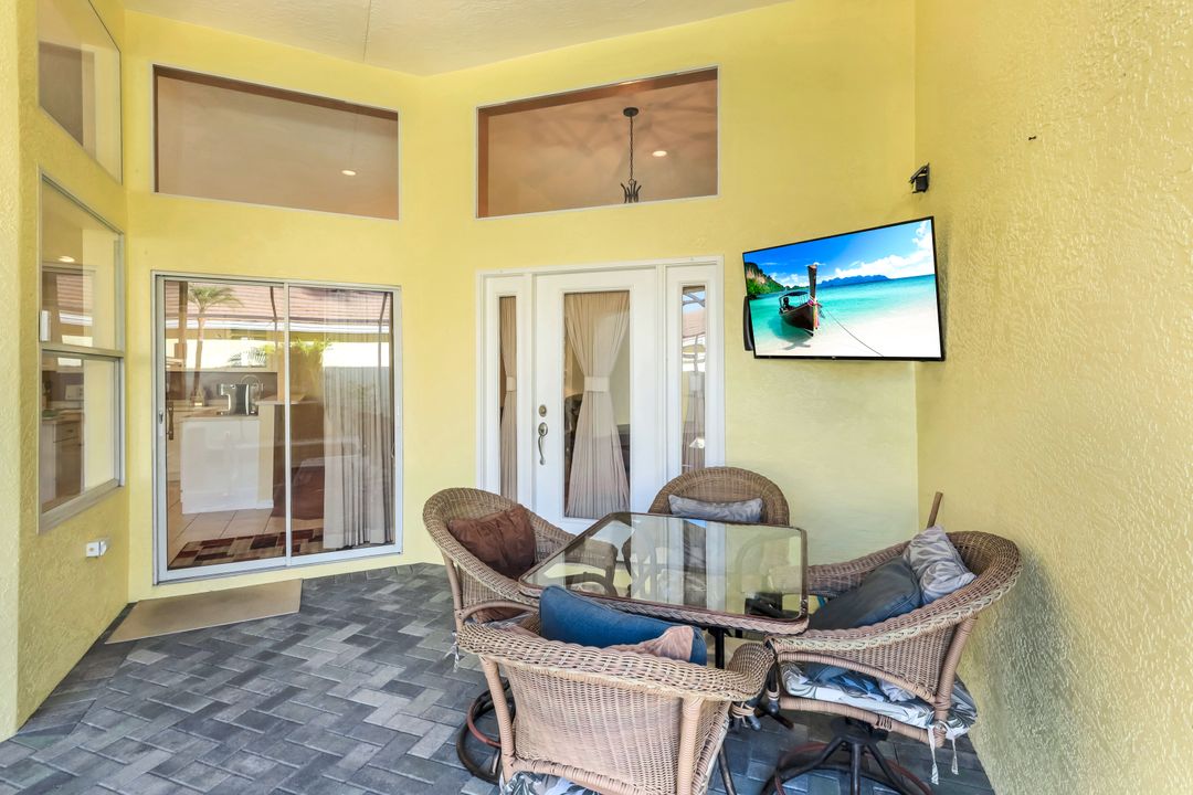 1201 Jardin Dr, Naples, FL 34104