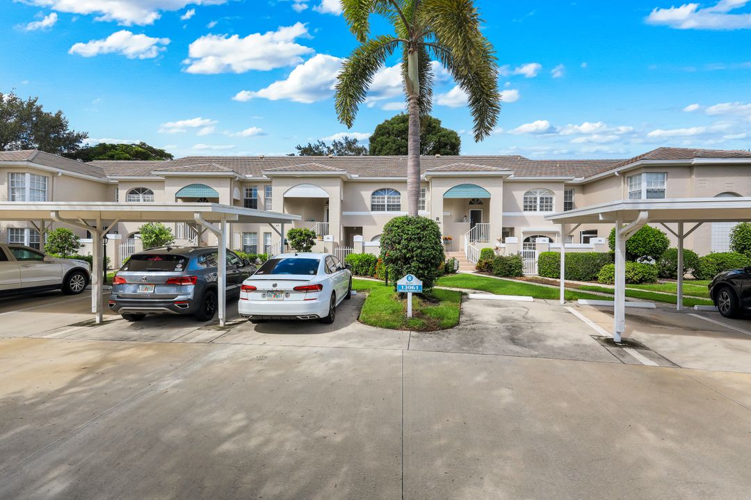 13061 Hamilton Harbour Dr #R2, Naples, FL 34110